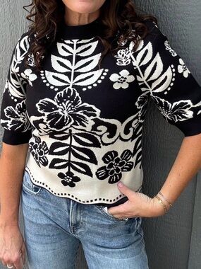 THML Without A Doubt Black & Cream Short Sleeve Sweater